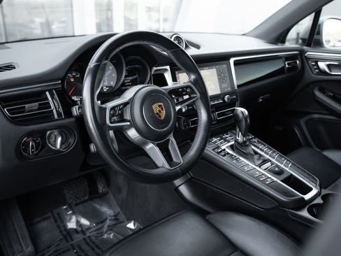 Used 2019 Porsche Macan S AWD/4WD image 11