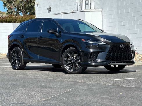 Used 2023 Lexus RX 500h F Sport image 10