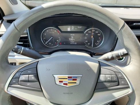Used 2023 Cadillac XT5 Premium Luxury image 19