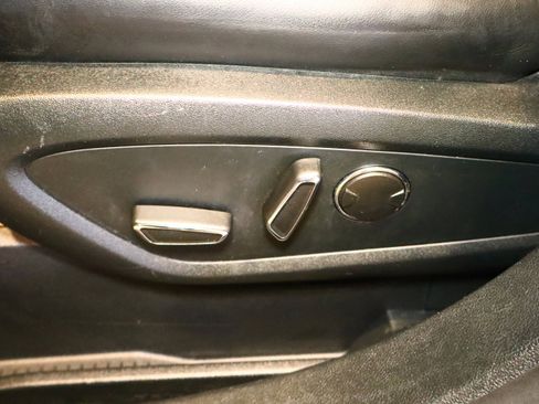 Used 2020 Lincoln Nautilus FWD w/ Equipment Group 101A image 21