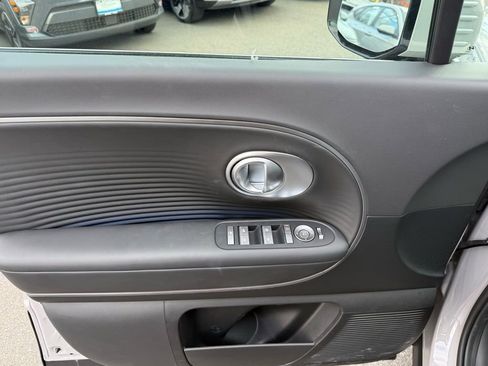 Certified 2026 Hyundai Ioniq 9 SEL image 33
