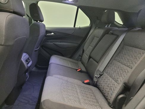 Used 2024 Chevrolet Equinox LT w/ Driver Convenience Package image 18