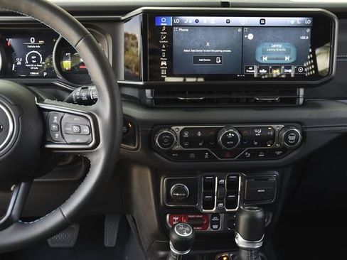 Used 2024 Jeep Wrangler Unlimited Rubicon 4xe w/ Technology Group image 11