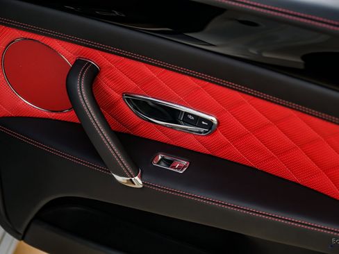 Used 2018 Bentley Flying Spur S V8 image 97