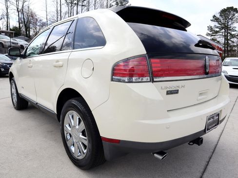 Used 2007 Lincoln MKX FWD image 4