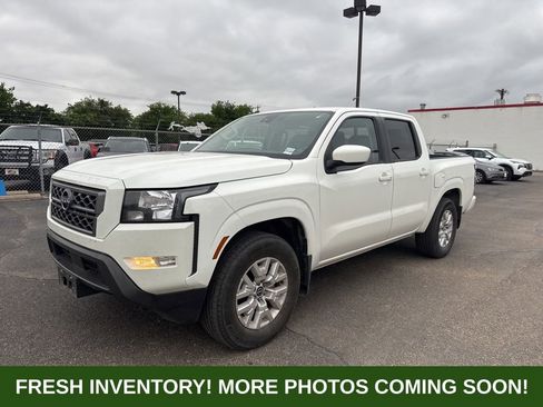 Used 2022 Nissan Frontier SV RWD image 5