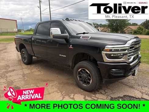 Used 2025 RAM 2500 Laramie AWD/4WD image 1