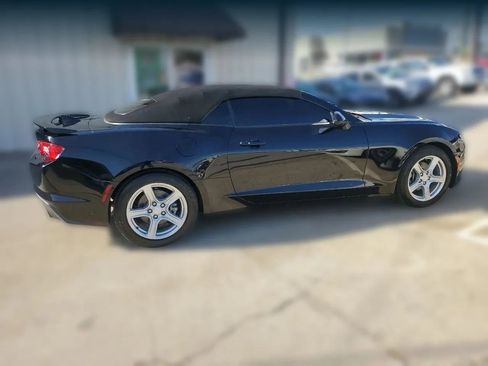 Used 2019 Chevrolet Camaro LT RWD image 9