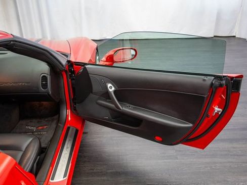 Used 2007 Chevrolet Corvette Z06 w/ Preferred Equipment Group image 17