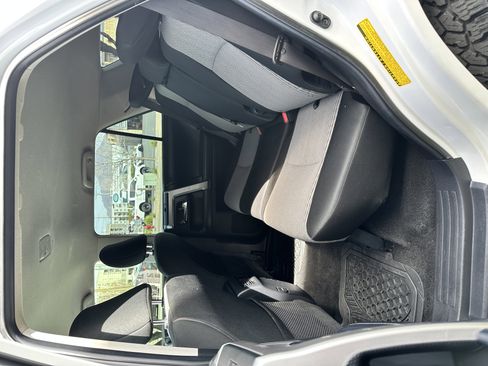 Used 2018 Toyota 4Runner SR5 image 19