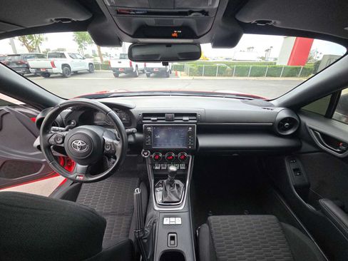 Used 2023 Toyota GR86 w/ ALL Weather Mat Package (TMS) RWD image 20