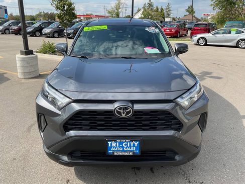 Used 2022 Toyota RAV4 XLE w/ Convenience Package AWD/4WD image 12