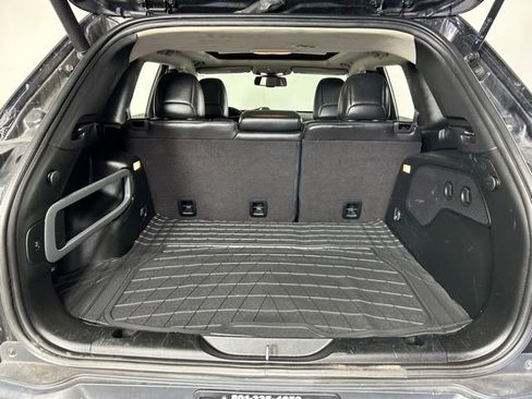 Used 2018 Jeep Cherokee Limited image 14