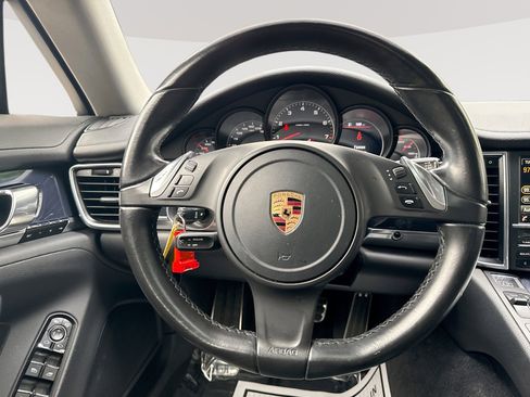 Used 2016 Porsche Panamera 4 AWD/4WD image 11