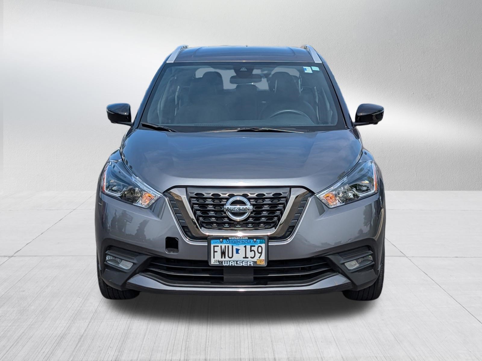 Used 2020 Nissan Kicks SR w/ SR Premium Package FWD image 2