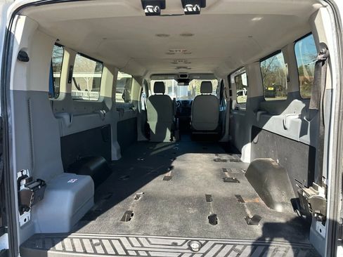 Used 2016 Ford Transit 350 XL image 12