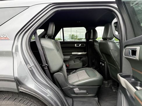 Used 2022 Ford Explorer Timberline AWD/4WD image 12