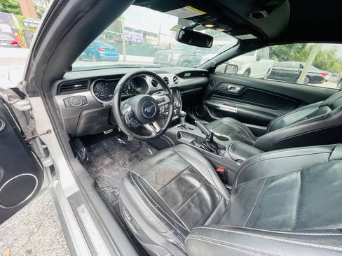 Used 2019 Ford Mustang GT Premium w/ Equipment Group 401A RWD image 18