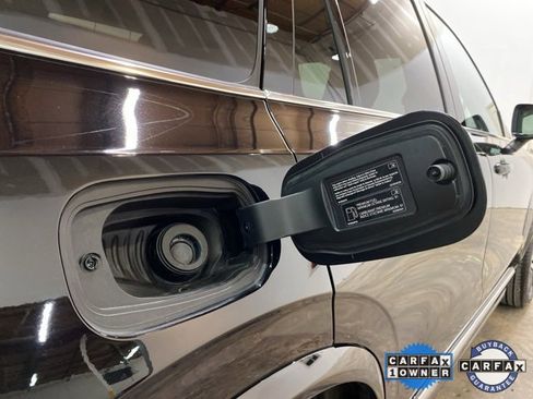 Used 2025 Volvo XC90 B6 Plus image 83