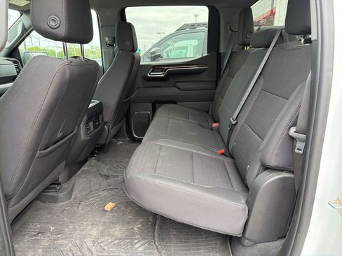 Used 2024 Chevrolet Silverado 1500 LT Trail Boss w/ Protection Package AWD/4WD image 9