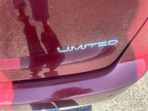 Used 2020 Chrysler Pacifica Limited FWD image 5