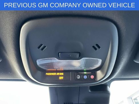 Used 2025 Buick Envista Avenir FWD image 48