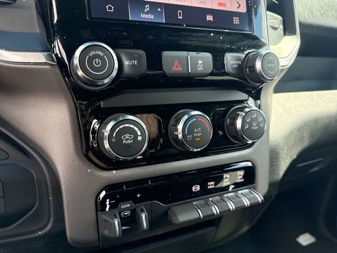 New 2026 RAM 3500 Big Horn AWD/4WD image 24