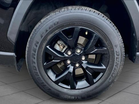 Used 2023 Toyota RAV4 LE image 10