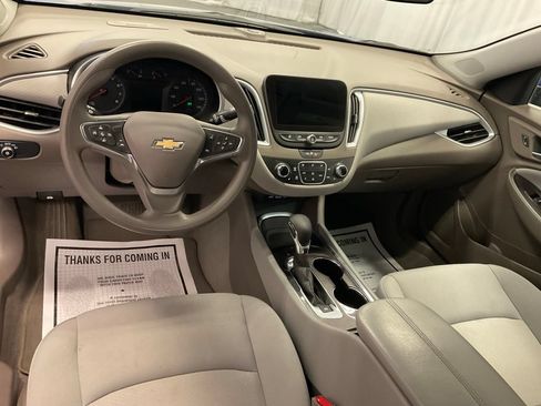 Used 2023 Chevrolet Malibu LT FWD image 4