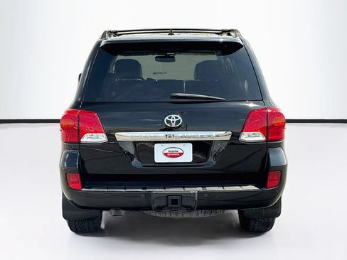 Used 2015 Toyota Land Cruiser AWD/4WD image 6