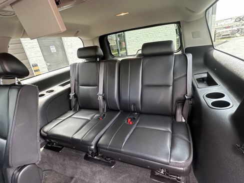 Used 2013 Chevrolet Suburban LTZ AWD/4WD image 26