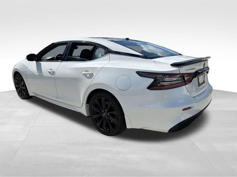 Used 2023 Nissan Maxima SR w/ Sport Mat Group FWD image 5