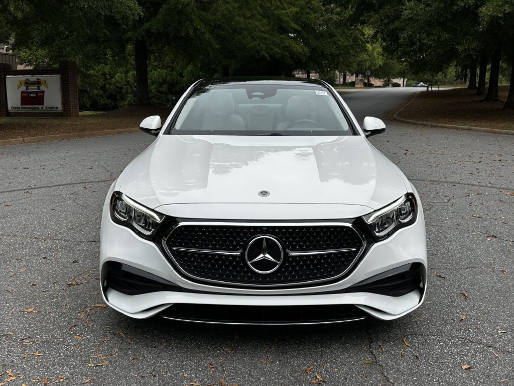 Certified 2025 Mercedes-Benz E 450 4MATIC Sedan w/ Winter Package image 3