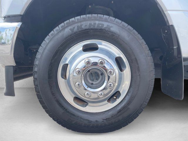 Used 2021 Ford F350 Lariat w/ Lariat Value Package AWD/4WD image 22