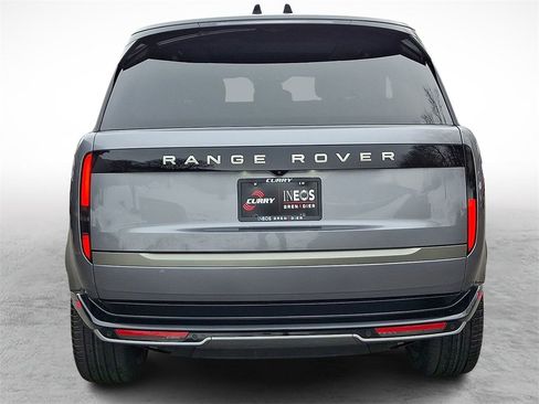 Used 2024 Land Rover Range Rover SE image 5