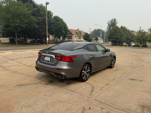 Used 2019 Nissan Maxima 3.5 SV w/ Floor Mat Group FWD image 7