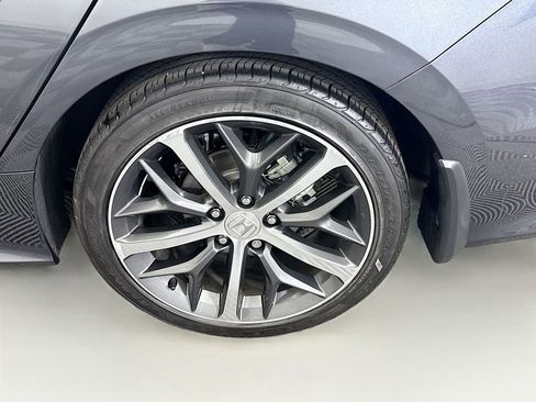Used 2022 Honda Civic Touring image 29