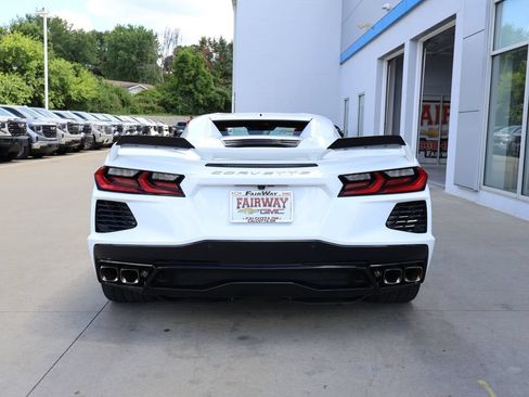 Used 2024 Chevrolet Corvette Stingray Preferred Conv w/ Z51 Performance Package RWD image 9