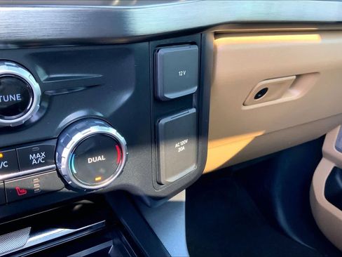 Used 2023 Ford F350 Lariat w/ Lariat Ultimate Package AWD/4WD image 33