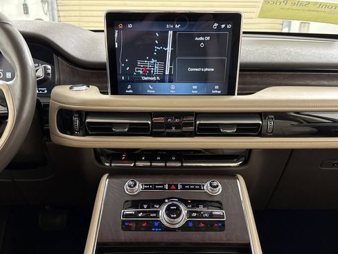 Used 2021 Lincoln Aviator Reserve w/ Equipment Group 201A AWD/4WD image 19