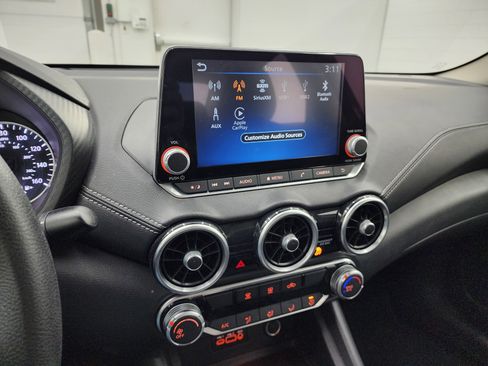 Used 2023 Nissan Sentra SV image 12