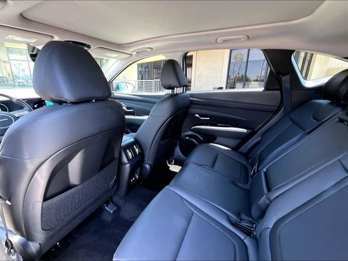 Certified 2025 Hyundai Tucson Limited FWD image 16