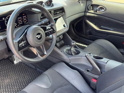 Certified 2024 Nissan Z Performance w/ Floor Mat Package image 13
