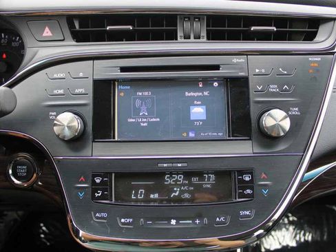 Used 2015 Toyota Avalon XLE FWD image 12