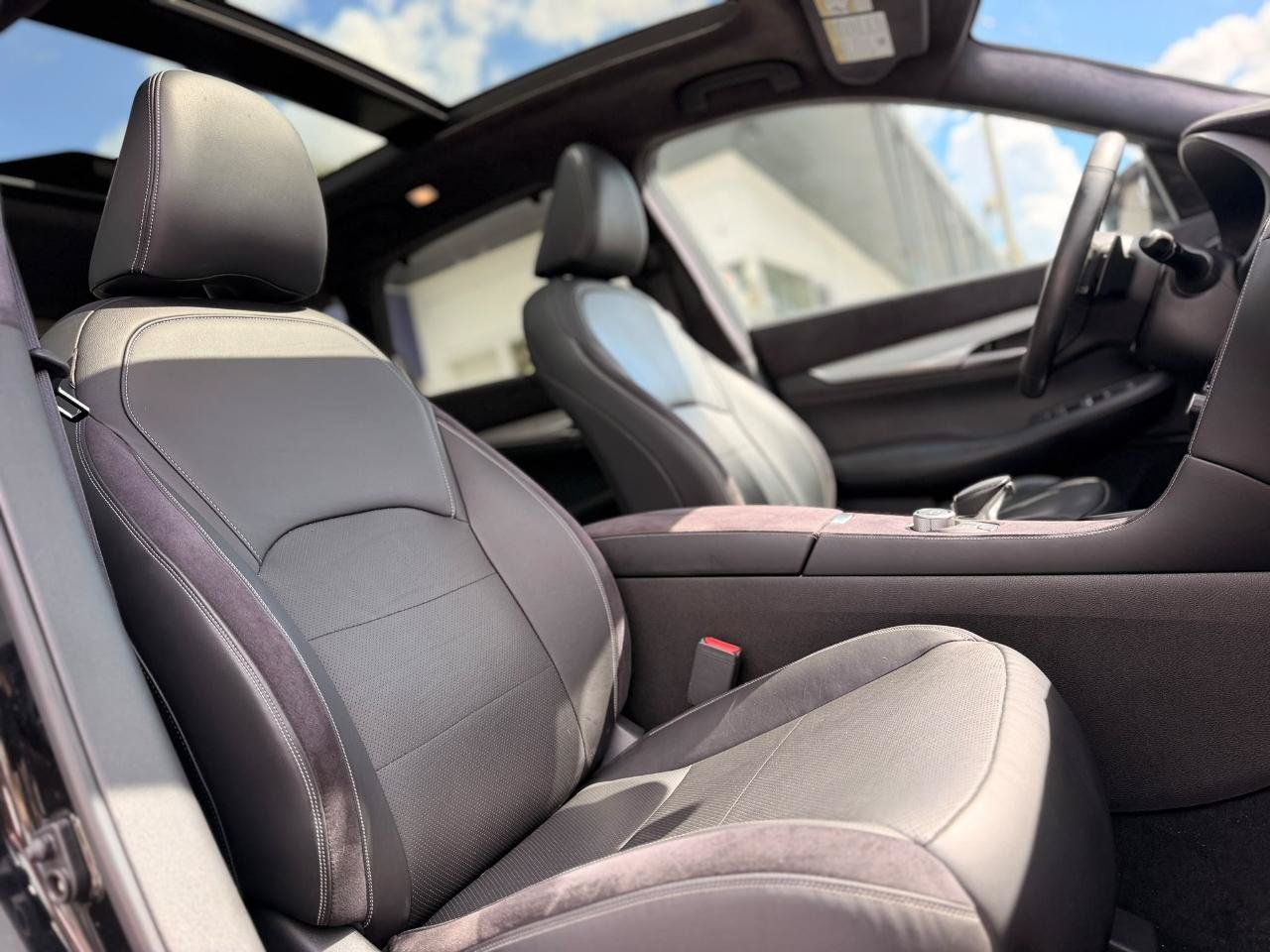 Used 2019 INFINITI QX50 Essential w/ Sensory Package AWD/4WD image 13