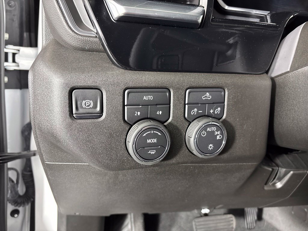 Certified 2026 Chevrolet Silverado 1500 LT AWD/4WD image 25