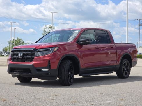 Used 2025 Honda Ridgeline Black Edition image 14