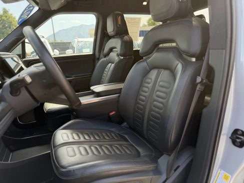 Used 2023 Rivian R1T Adventure AWD/4WD image 14