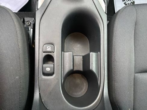 Used 2025 Toyota Corolla LE FWD image 17