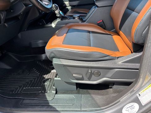 Used 2023 Ford Bronco Outer Banks image 24